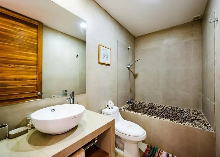Apartahotel Spacious & Serene With Partial Ocean & Jungle View